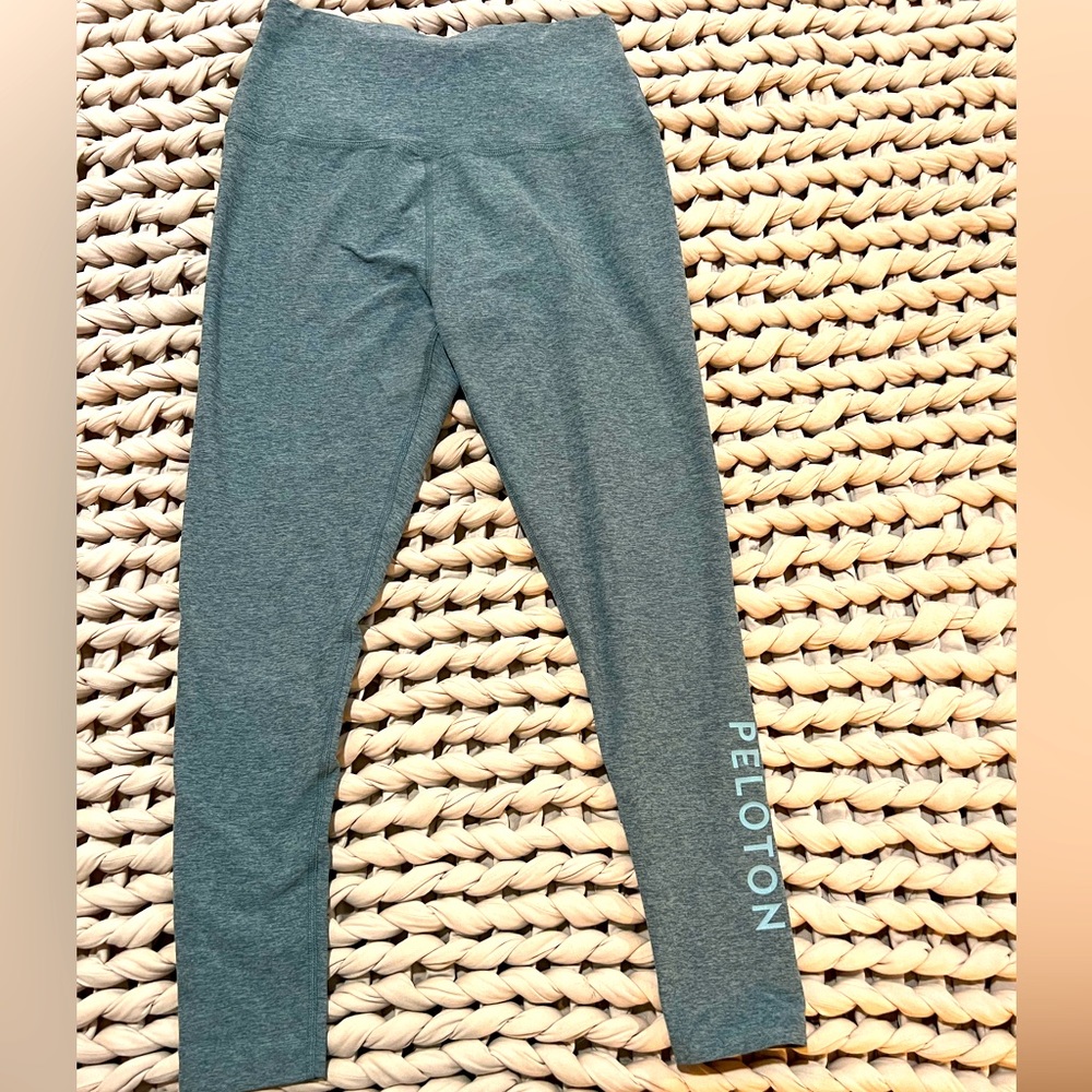 Peloton x Beyond Yoga workout leggings